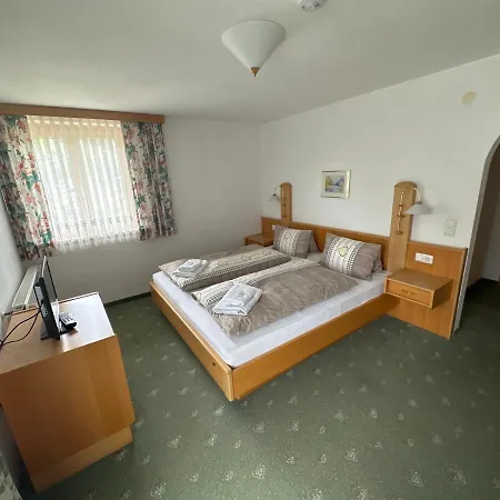 Schoenblick Russbach 3*