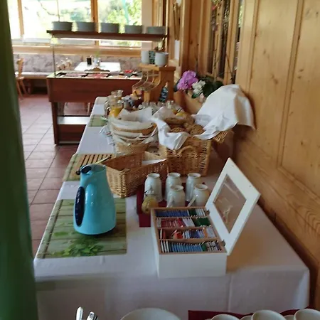 לינה וארוחת בוקר Schoenblick Russbach Gseng